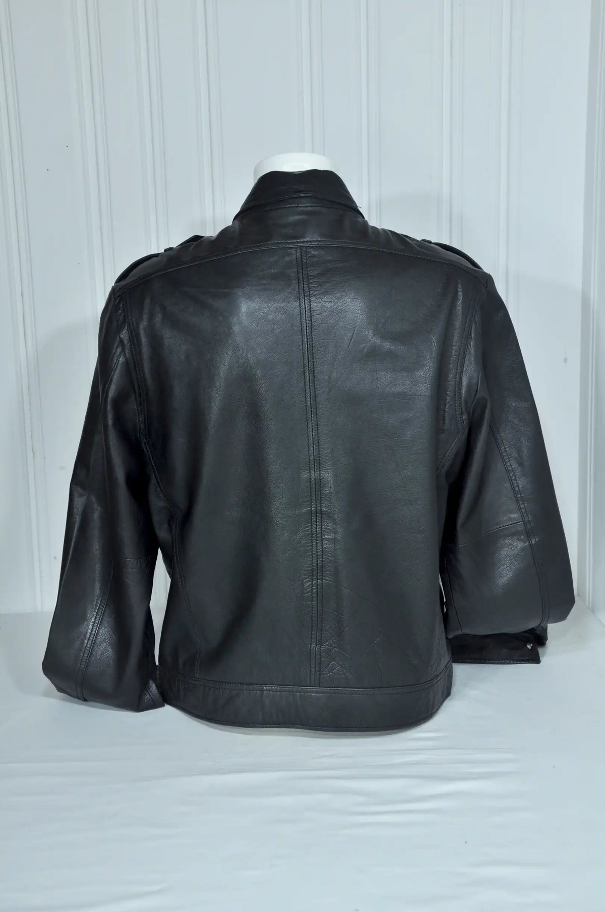 Blouson en cuir noir vintage – Taille XL