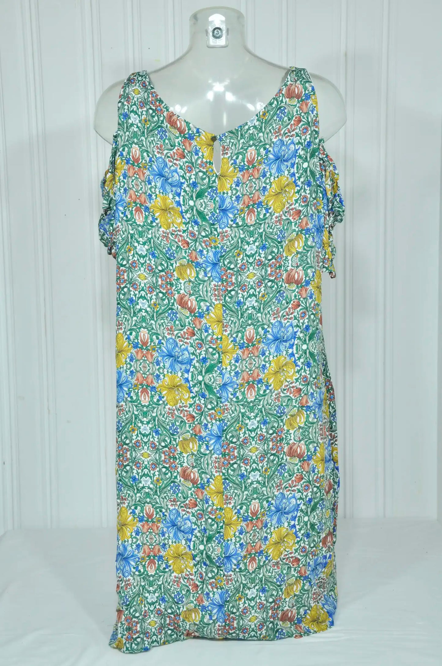 Robe XL Violetta by Mango