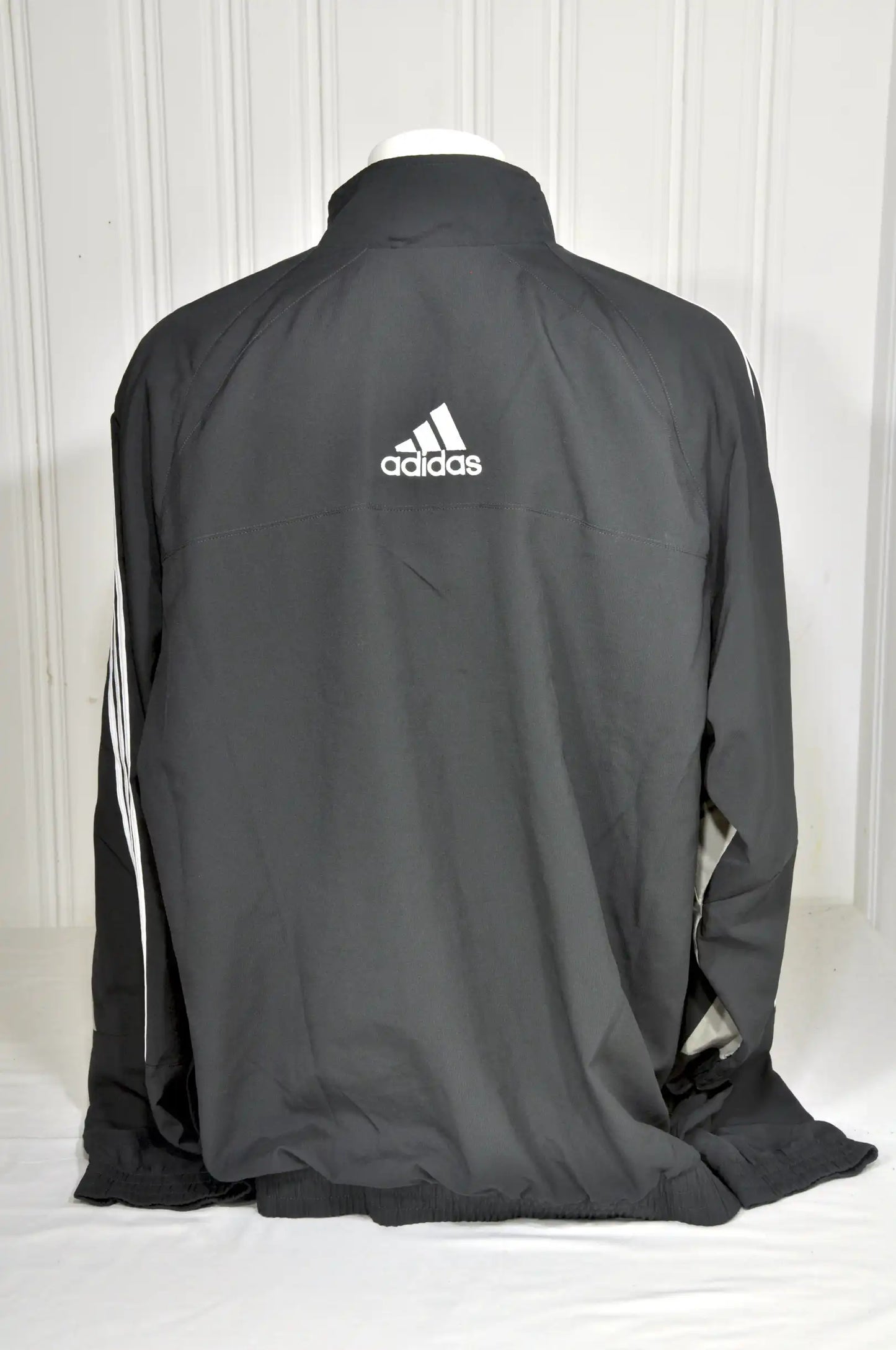 Veste de sport Adidas noire – Taille XXL