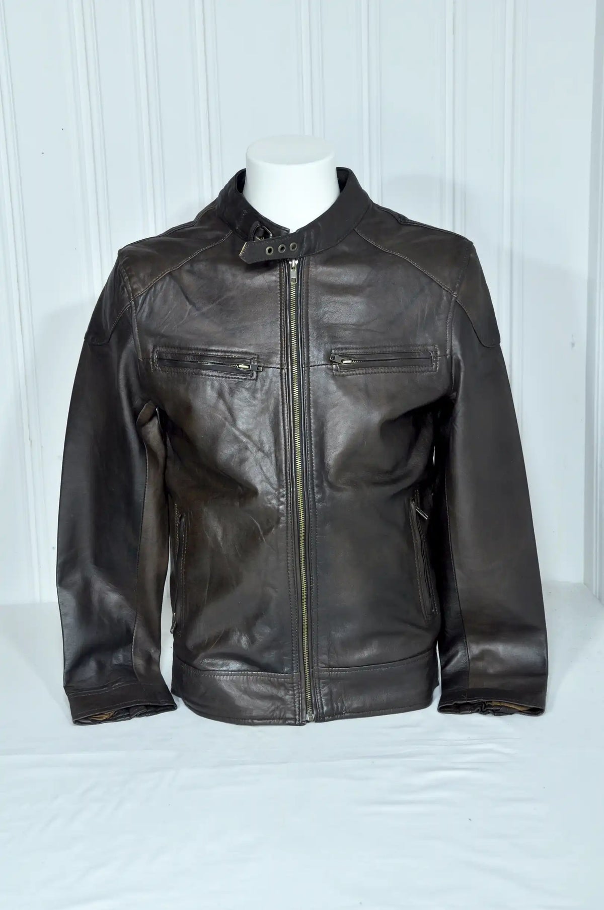 Blouson biker en cuir marron patiné – Taille M