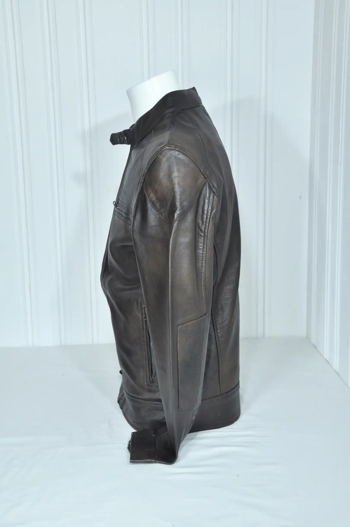 Blouson biker en cuir marron patiné – Taille M