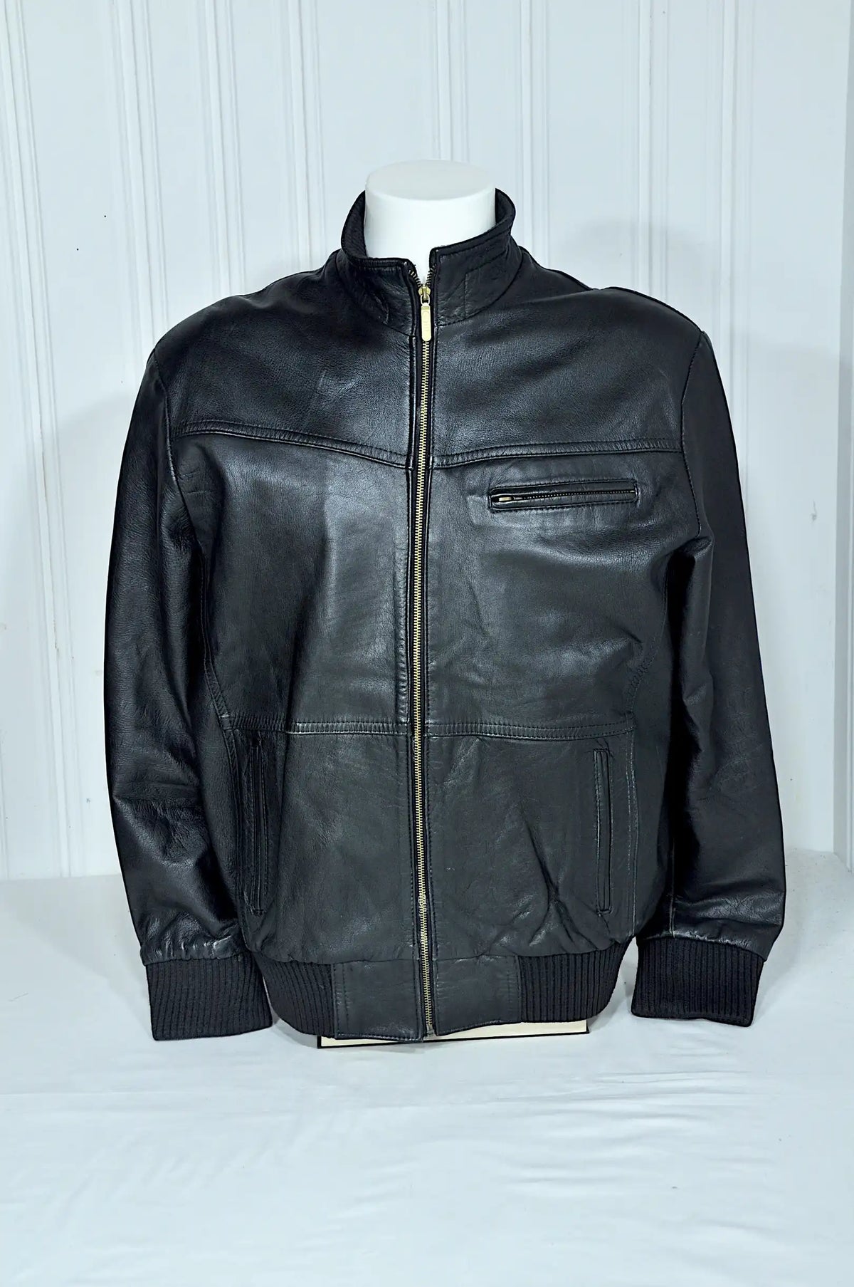 Blouson en cuir noir style bomber – Taille L