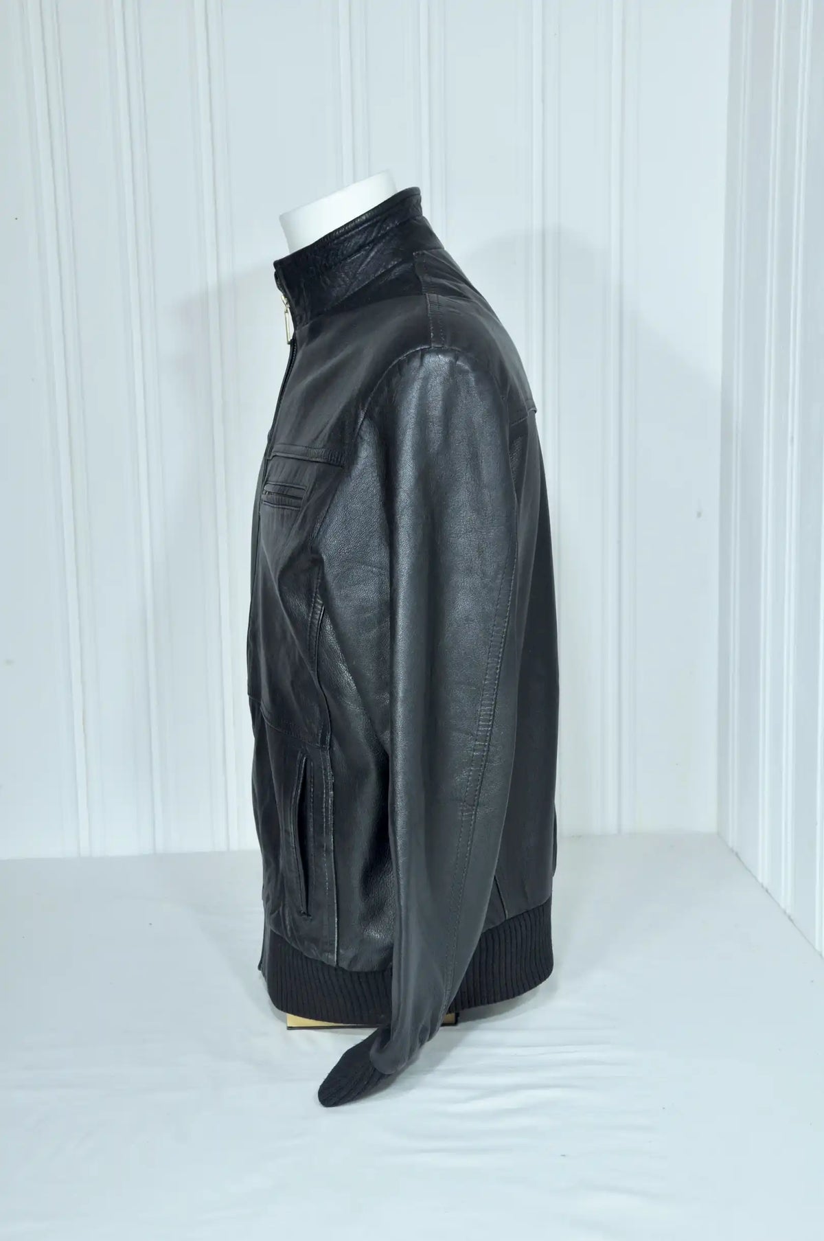 Blouson en cuir noir style bomber – Taille L
