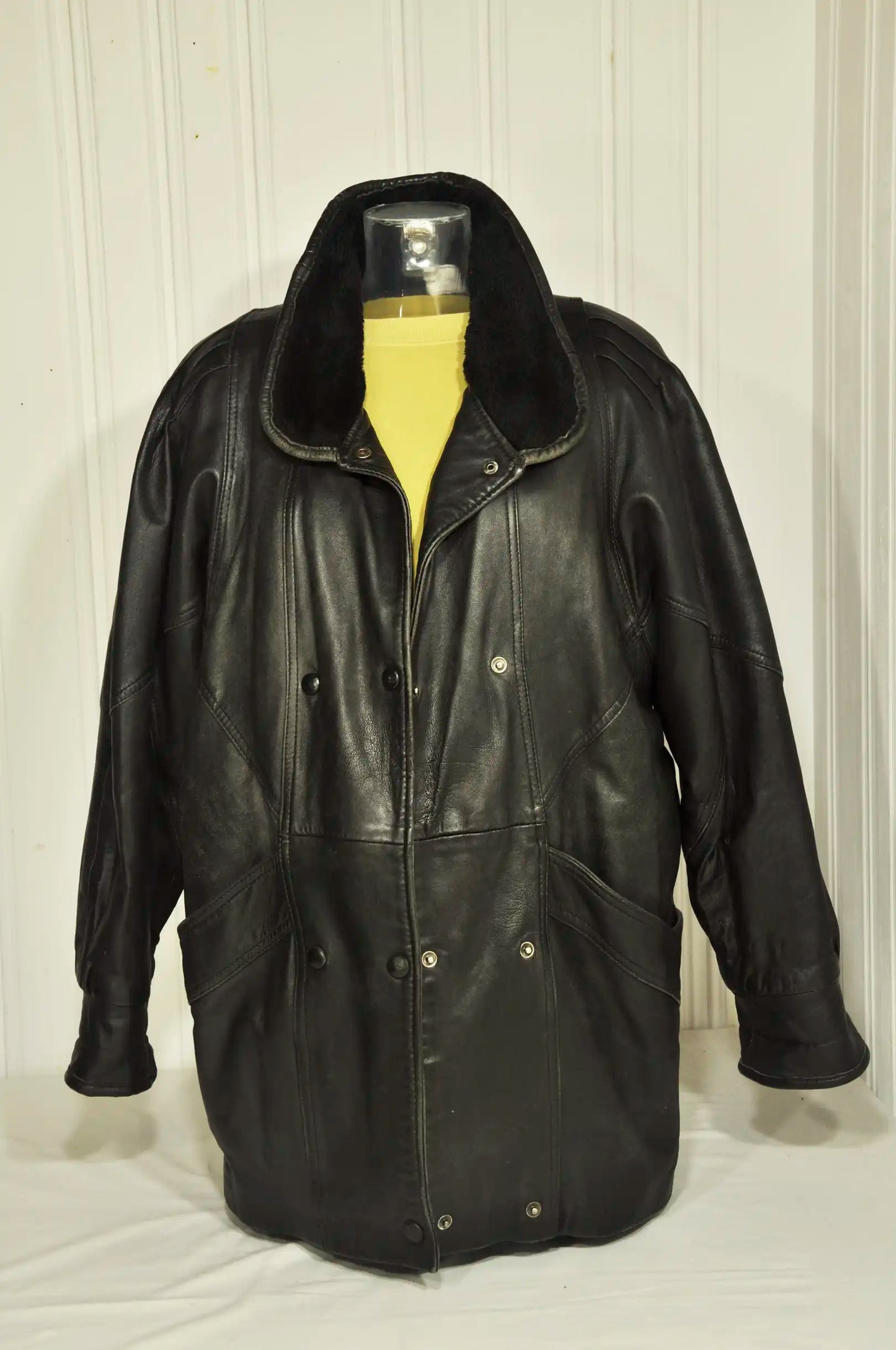 Manteau vintage en cuir noir – Taille M