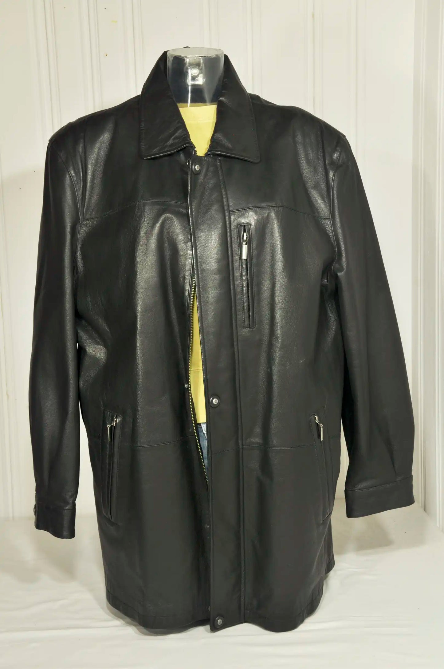 Veste longue en cuir noir – Taille 52