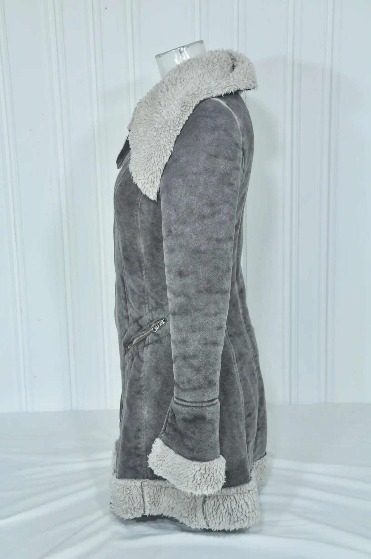 Manteau femme Cannaby Collection en faux daim gris – Taille S