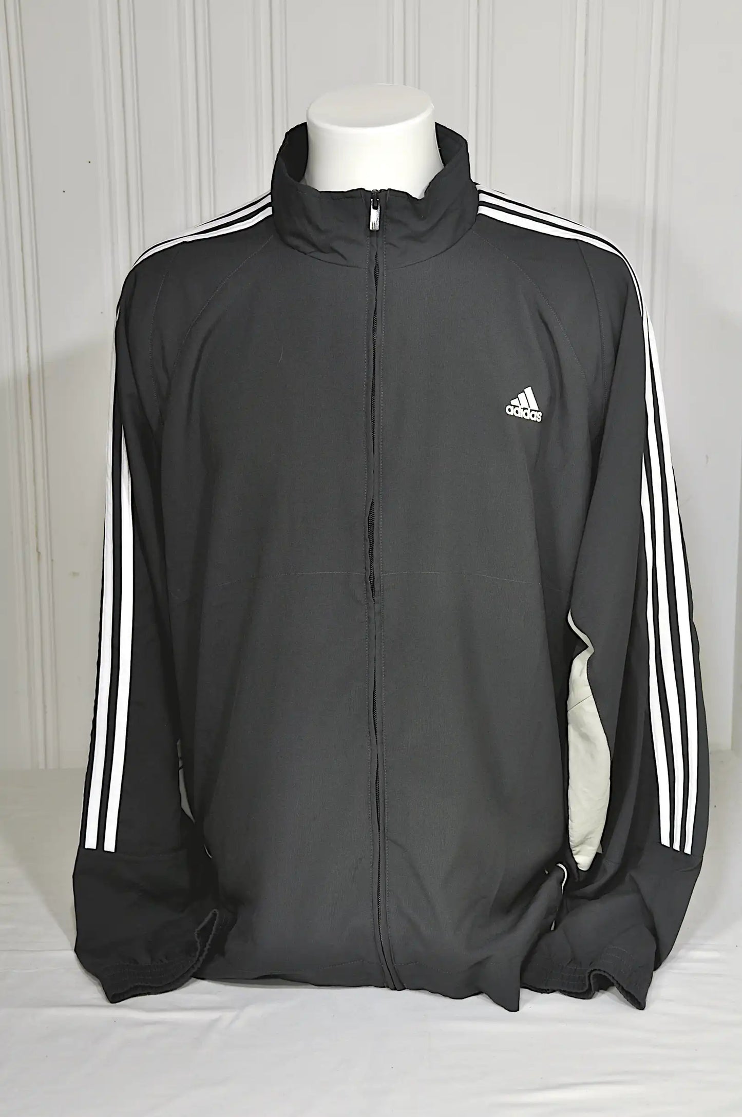 Veste de sport Adidas noire – Taille XXL