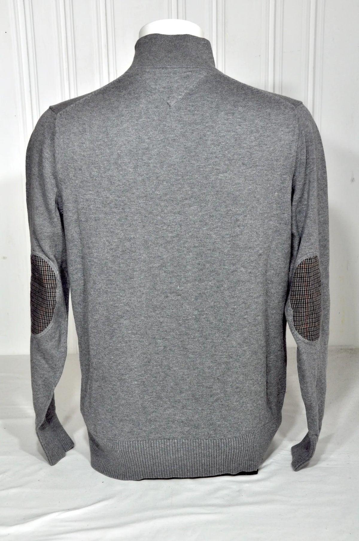 Pull Tommy Hilfiger gris à coudières – Taille M