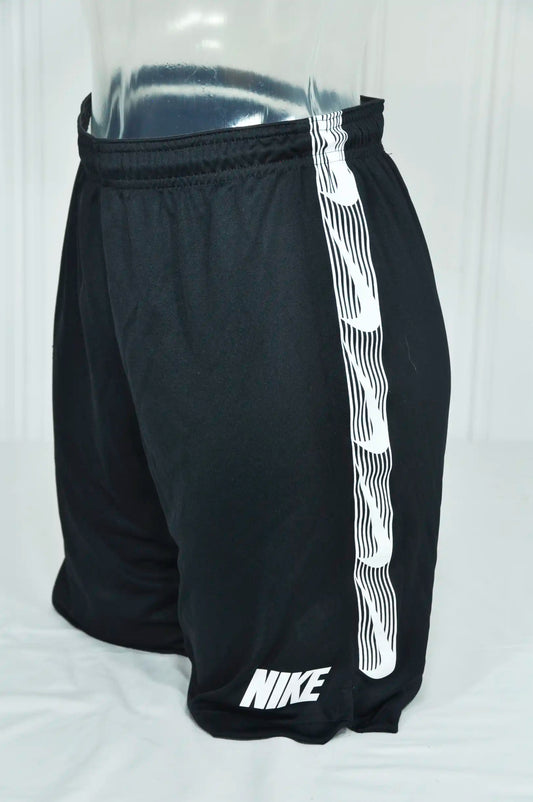 Sort NIKE S vintage