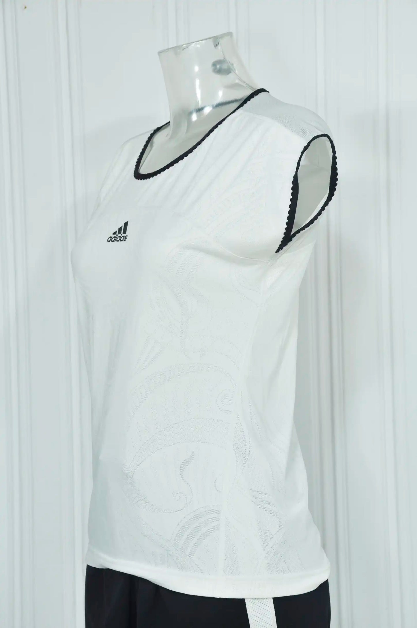 Vintage Adidas T-Shirt