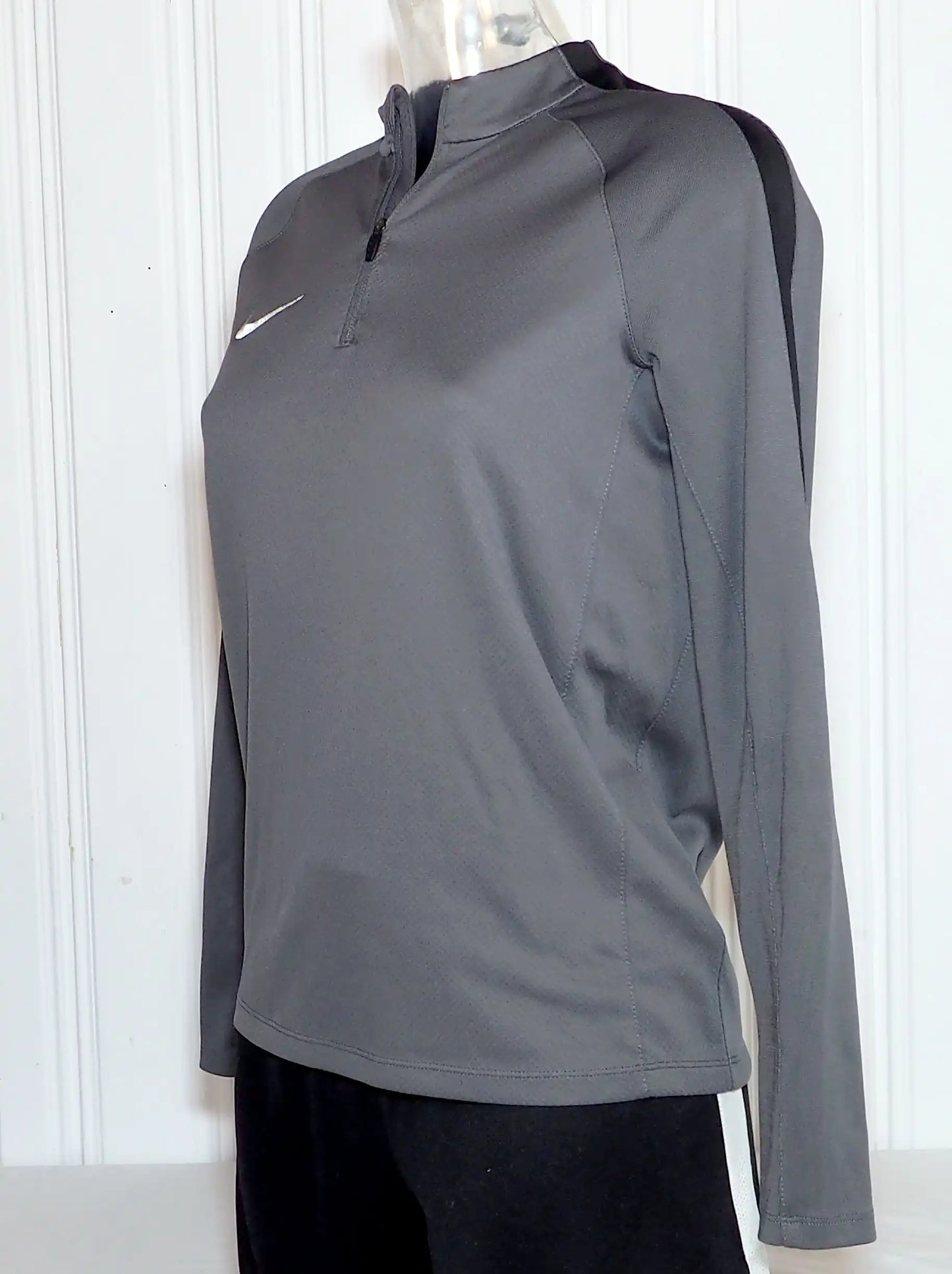 Nike Langarm-Sport-T-Shirt